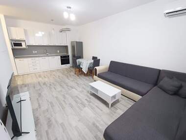 Miete - Wohnung in Izgrew,  Burgas