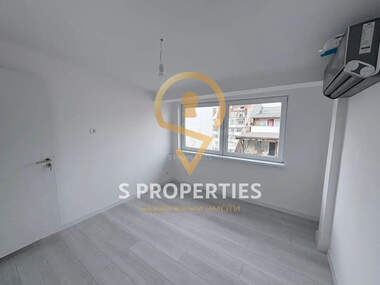 Vânzare - Apartament în Kolhozen pazar,  Varna