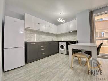 Închiriere - Apartament în Lazur,  Burgas