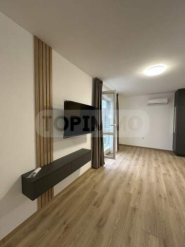 Vânzare - Apartament în Pceelina,  Varna