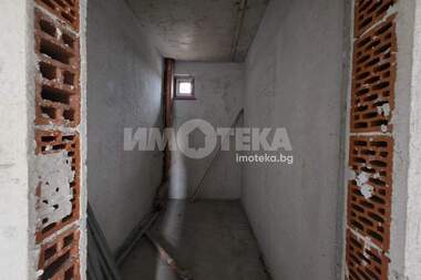 For sale - House in Voluiak,  Sofia