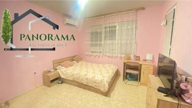 Vânzare - Apartament în Center,  Șumen