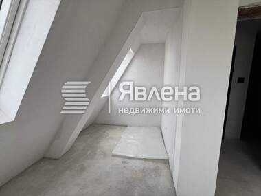 Продажба - Апартамент в Център,  Ямбол