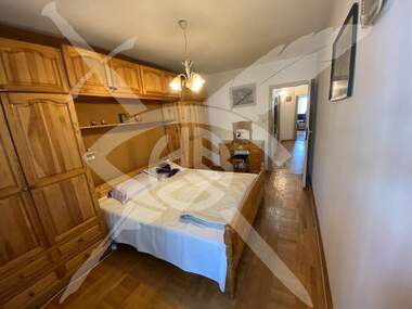 Închiriere - Apartament în Liatno kino Trakia,  Varna