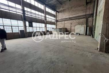 Miete - Industriegebäude in Promischlena zona - Zapad,  Warna