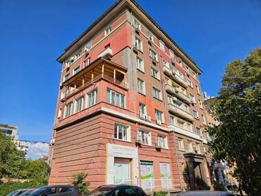 Verkauf - Wohnung in Center,  Sovia
