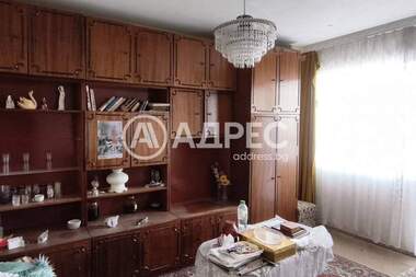 Vânzare - Apartament în Hale,  Iambol