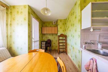 Vânzare - Apartament în Drujba 3,  Pleven