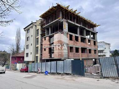 Verkauf - Wohnung in Zentar,  Weliko Tarnowo