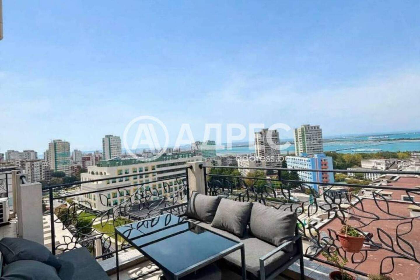 Cu trei camere Apartament în Zornița, Burgas – fotografia 6