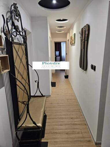Miete - Wohnung in Üjen,  Plowdiw
