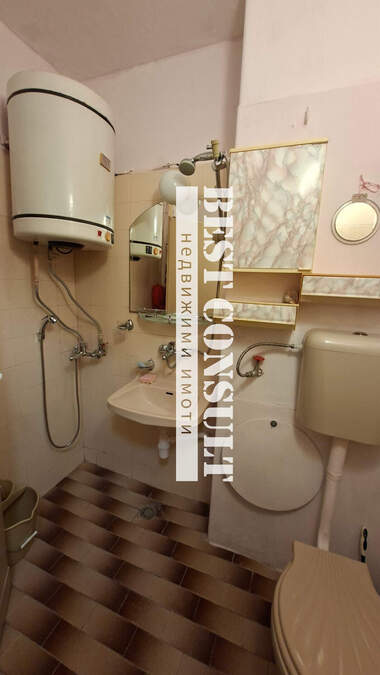 Kira - Apartman olarak Vazrajdane,  Ruse
