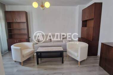 Închiriere - Apartament în Center,  Varna