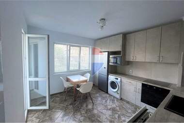 Kira - Apartman olarak Liatno kino Trakia,  Varna
