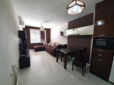 Închiriere - Apartament în Zornița,  Burgas
