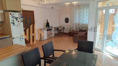 Închiriere - Casă în Alen mak,  Varna
