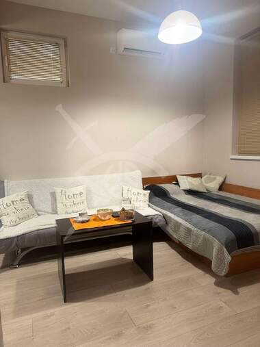 Închiriere - Apartament în Levski,  Varna