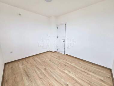 Продажа - Квартира в Пчелина,  Варна