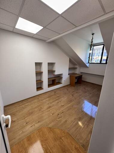 Miete - Büro in Zentar,  Weliko Tarnowo