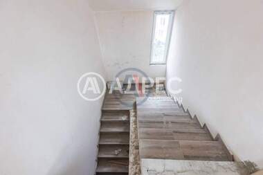 Vânzare - Apartament în Vinița,  Varna