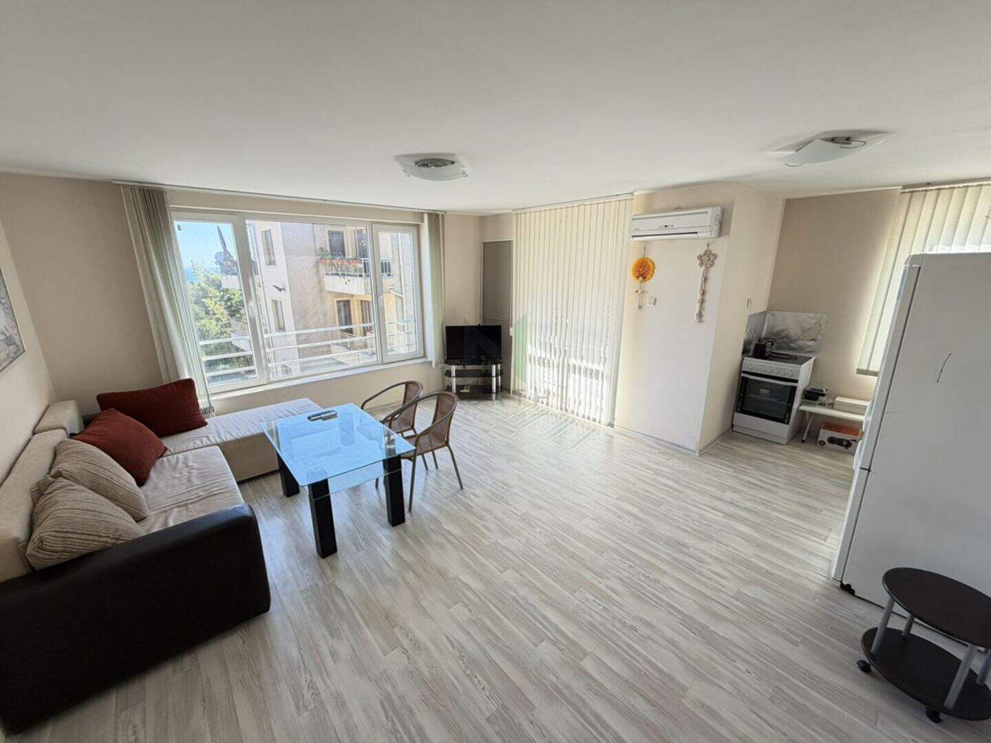 Cu trei camere Apartament în Alen mak, Varna – fotografia 9