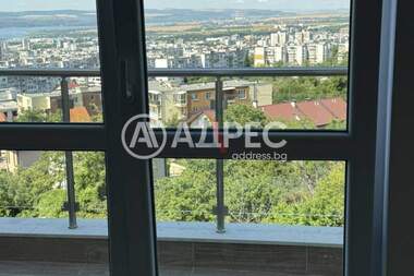 Vânzare - Apartament în Pceelina,  Varna