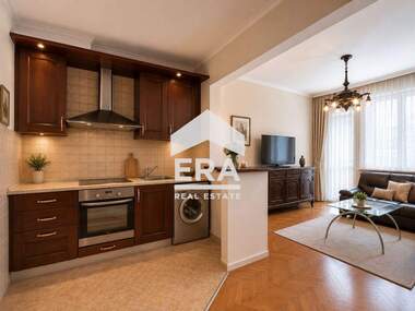 Închiriere - Apartament în Center,  Sofia