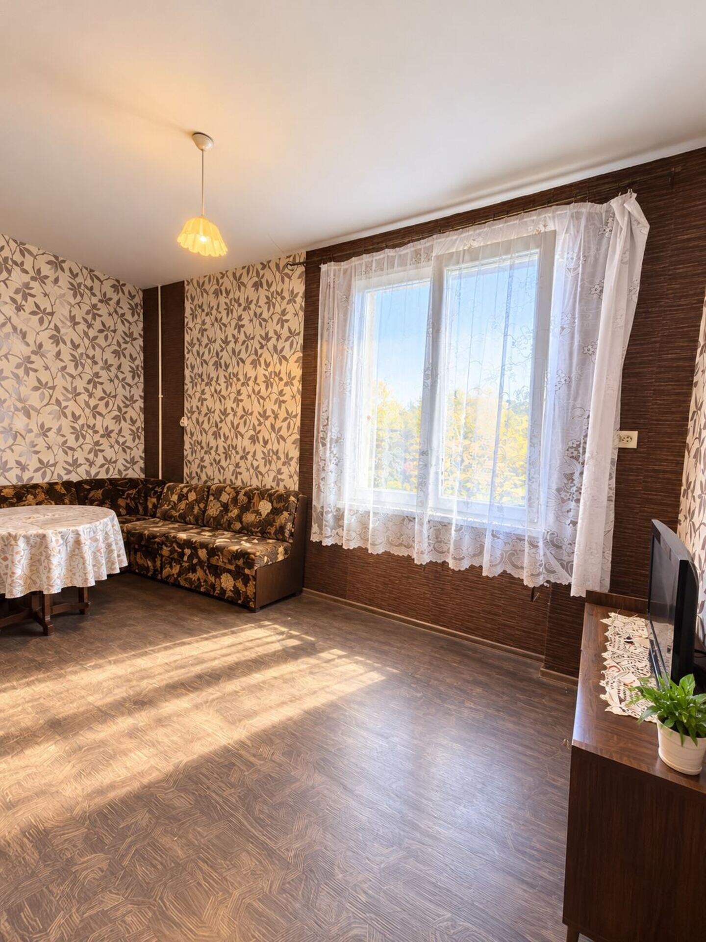 Двустаен Апартамент в Център, Перник – снимка 4