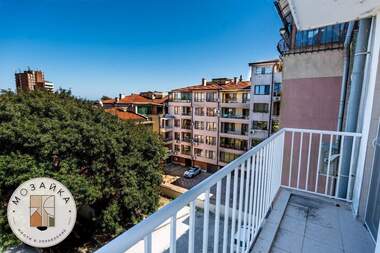 Miete - Wohnung in Lazur,  Burgas