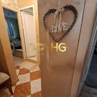 For rent - Apartment in Vazrajdane 1,  Varna