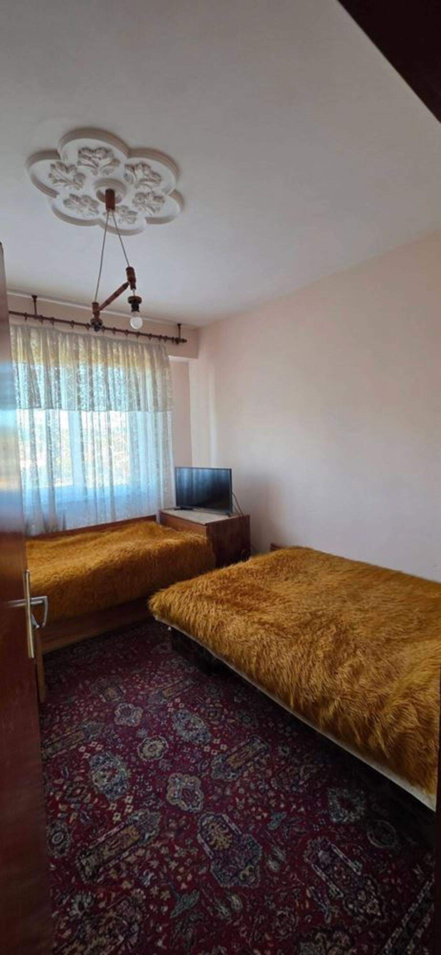 Тристаен Апартамент в Хумни дол, Перник – снимка 3