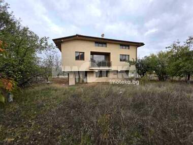 For sale - House in Voluiak,  Sofia