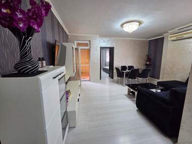 Închiriere - Apartament în Marașa,  Plovdiv