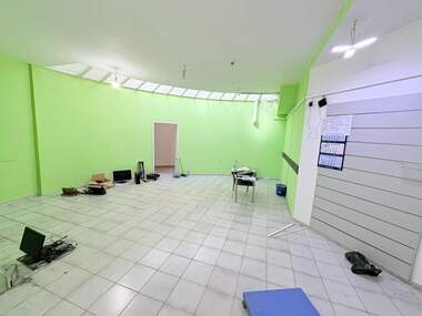 Verkauf - Laden/Büro/Schönheitssalon in Center,  Ruse