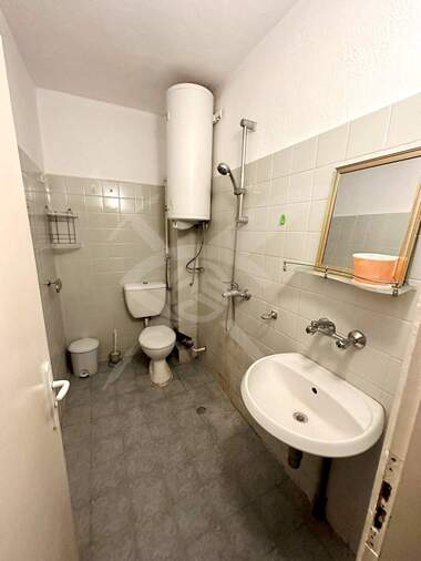 Închiriere - Apartament în Center,  Varna