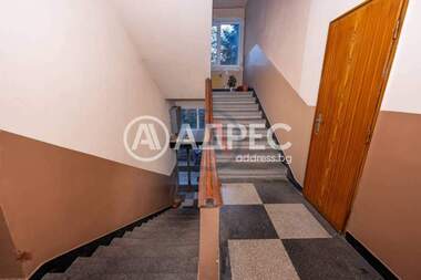 Vânzare - Apartament în Hristo Smirnenski,  Plovdiv