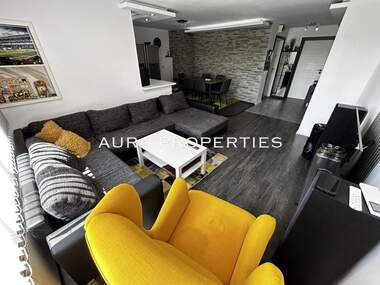 For sale - Apartment in Osvobojdenie,  Razgrad