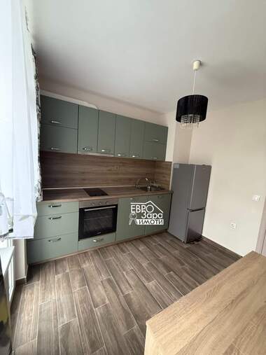 Închiriere - Apartament în Opălceenski,  Stara Zagora
