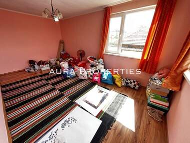 For sale - Floor of a house in Orel,  Razgrad