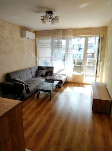 Închiriere - Apartament în Văstaniceeski,  Plovdiv