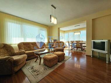 For sale - Apartment in Centеr,  Veliko Tarnovo