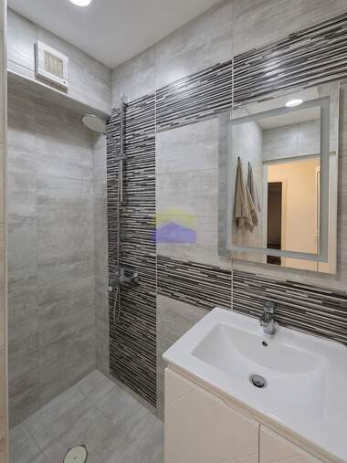 Vânzare - Apartament în Drujba 3,  Ruse