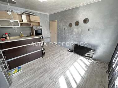 Verkauf - Wohnung in Wazrajdane,  Ruse