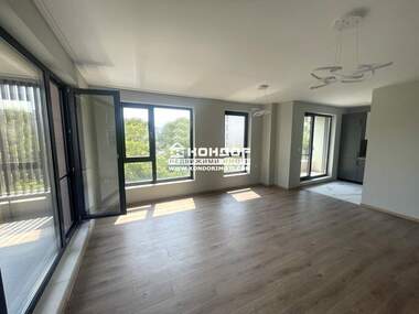 Vânzare - Apartament în Hristo Smirnenski,  Plovdiv