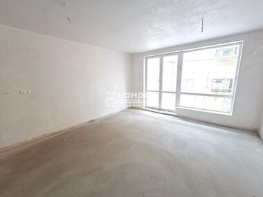 Vânzare - Apartament în Kărșiaka,  Plovdiv