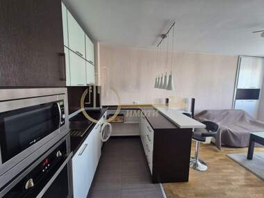 Miete - Wohnung in Mladost-1A,  Sovia