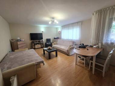 Verkauf - Wohnung in Woewodski,  Haskowo