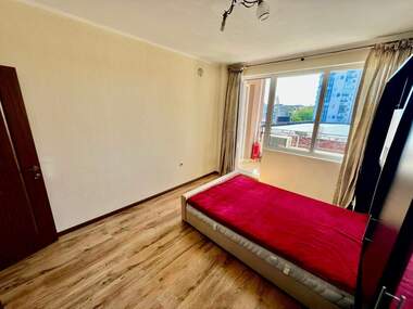 Продажба - Апартамент в Зорница,  Бургас