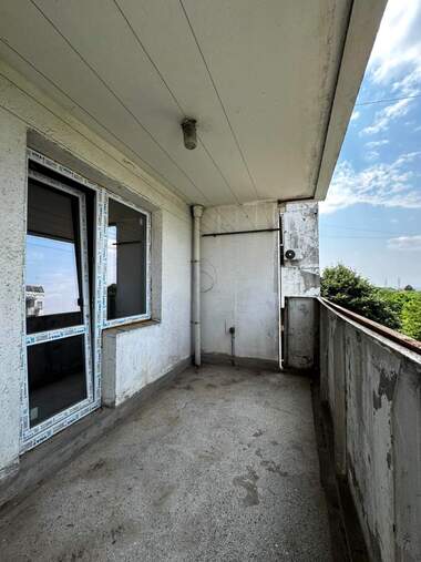 Продажба - Апартамент в Дружба 3,  Русе
