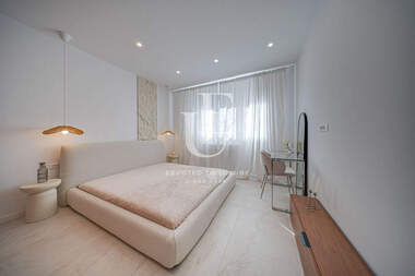 Kira - Apartman olarak Oborishte,  Sofia